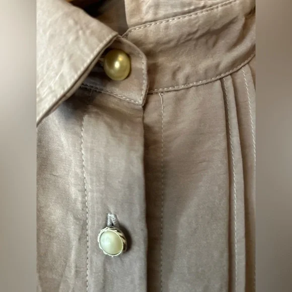 Vintage tuxedo pleated blouse - Picture 2 of 10